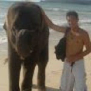 Meet your Posher, Eric